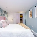 The Bridgeton In - Parking - Garden 아파트 해러게이트