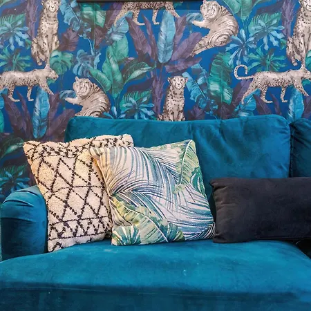 The Bridgeton In 3 Bedrooms - Parking 哈罗盖特