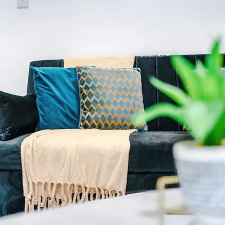 The Bridgeton In Harrogate 3 Bedrooms - Parking * Harrogate