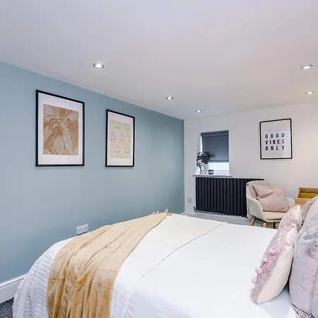 The Bridgeton In Harrogate 3 Bedrooms - Parking Apartamento *