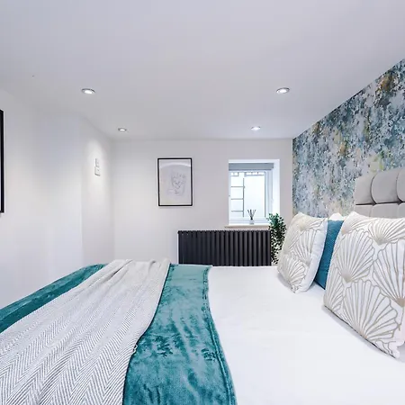 The Bridgeton In 3 Bedrooms - Parking * 哈罗盖特