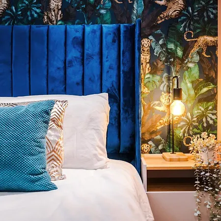 Apartment The Bridgeton In 3 Bedrooms - Parking Harrogate