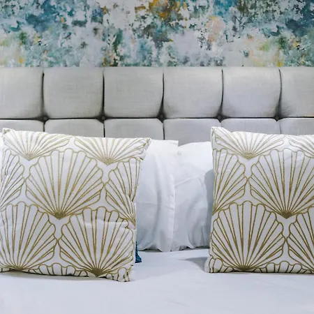 The Bridgeton In 3 Bedrooms - Parking