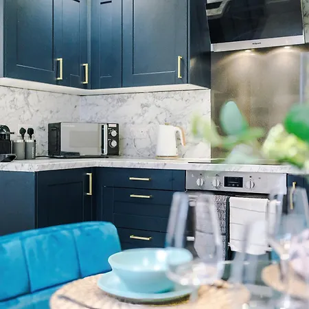 Apartment The Bridgeton In 3 Bedrooms - Parking Harrogate