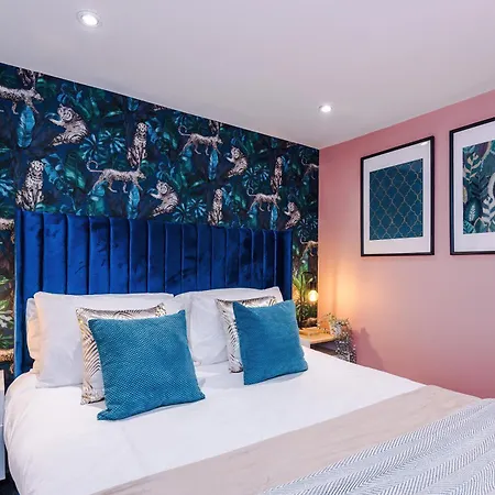 Apartment The Bridgeton In 3 Bedrooms - Parking